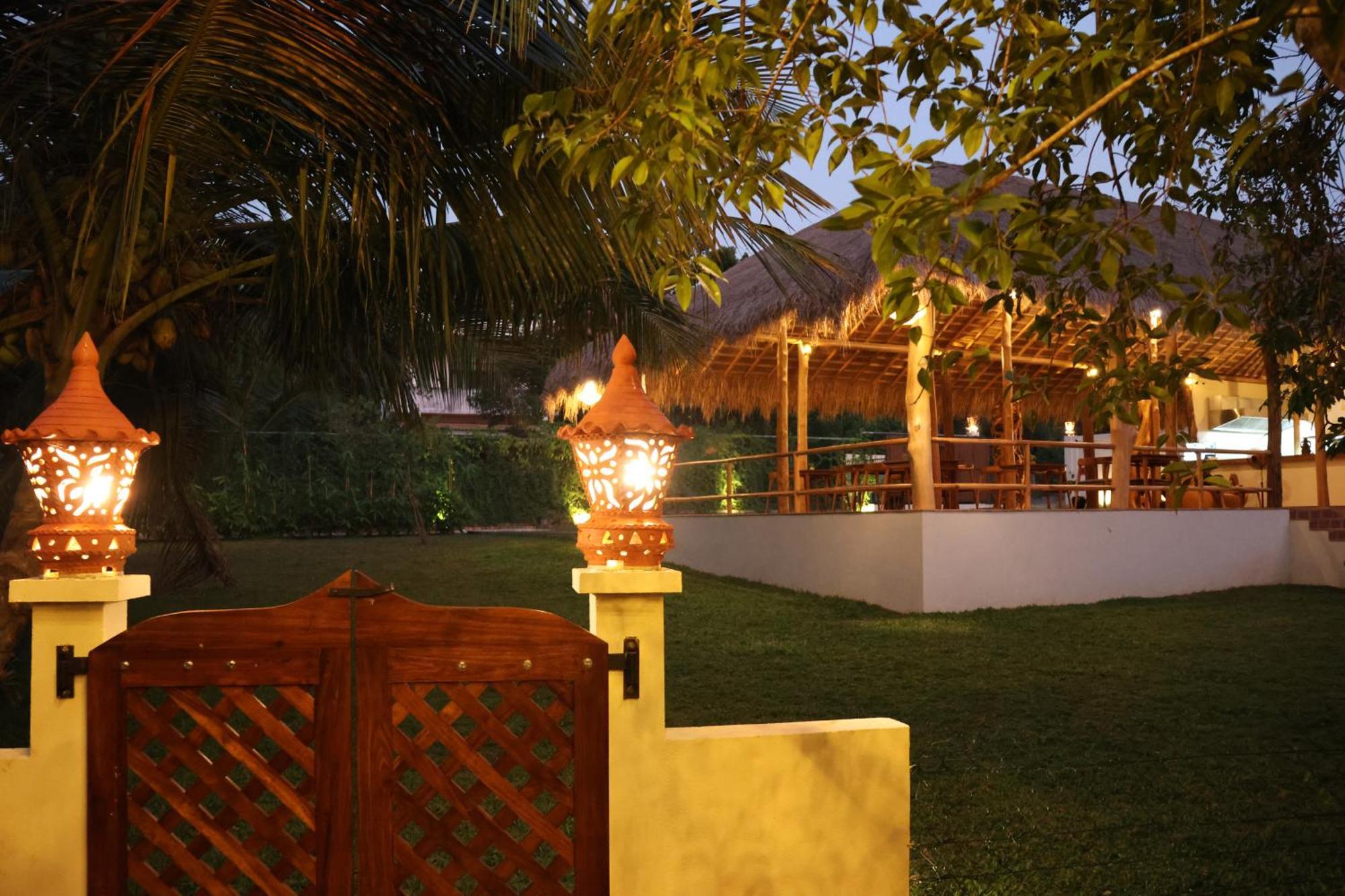 Hotel Omkara Rekawa Tangalle Exterior foto